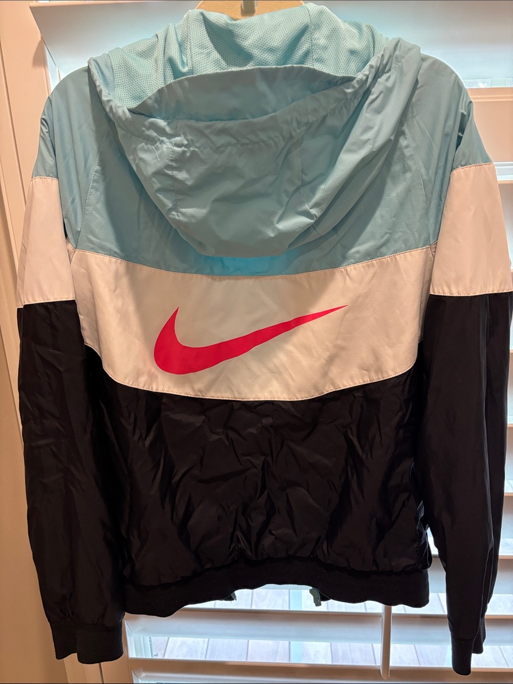 Nike Colorblock Bomber Jacket in Light Blue, White & Black - Picture 3 of 3